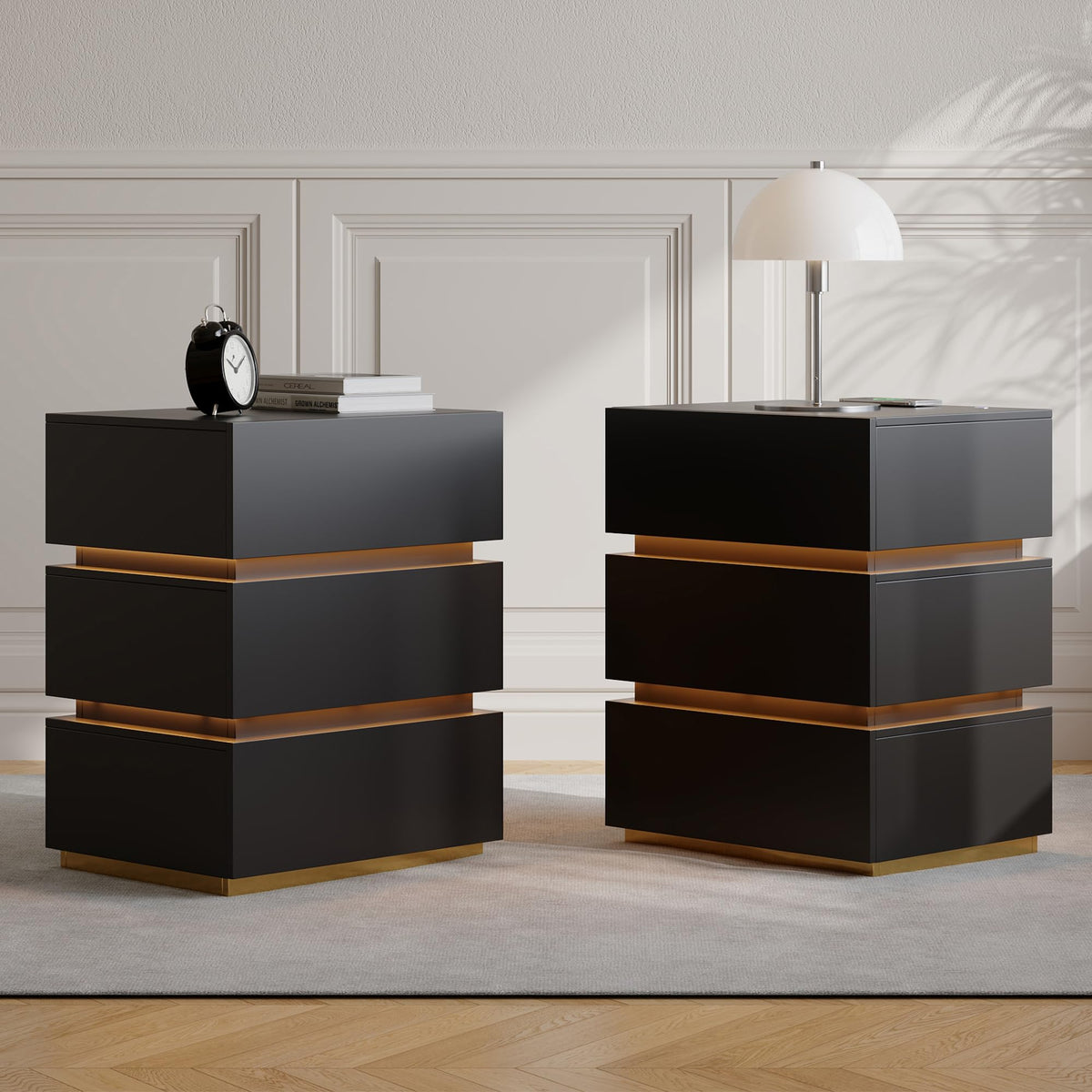 Black Set of 2 Nightstand with Wireless Charging and 3 Drawers R819